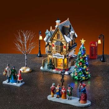 LEMAX 56678 – Tannenbaum Christmas Shoppe Set – Caddington Village